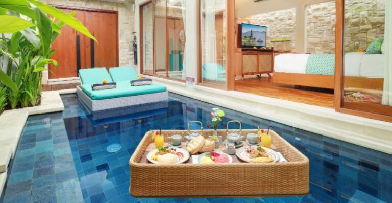 Experience Luxury: Hotels in Bali with Floating Breakfasts